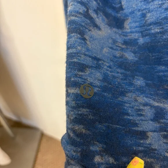 Lululemon men’s Surge Warm Full zip Running Fleece Jacket size medium running - Picture 9 of 11